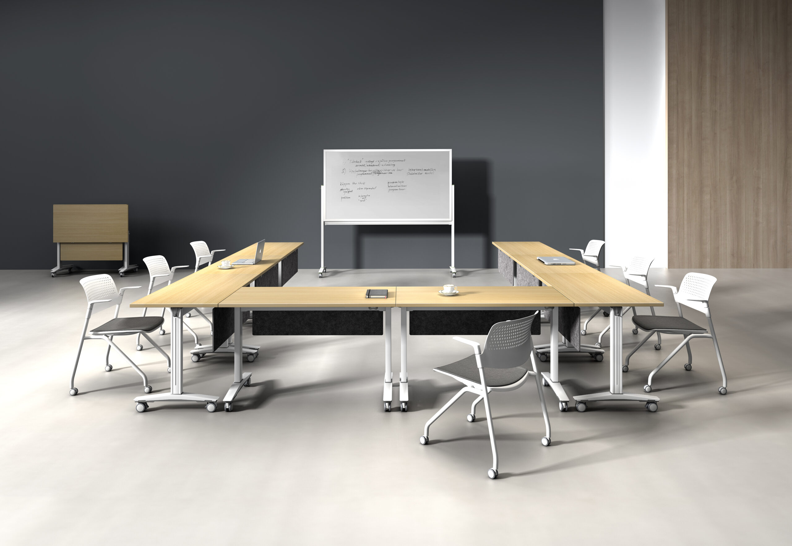 Bàn ghế training được thiết kế và sắp xếp khoa học, tạo không gian thoải mái